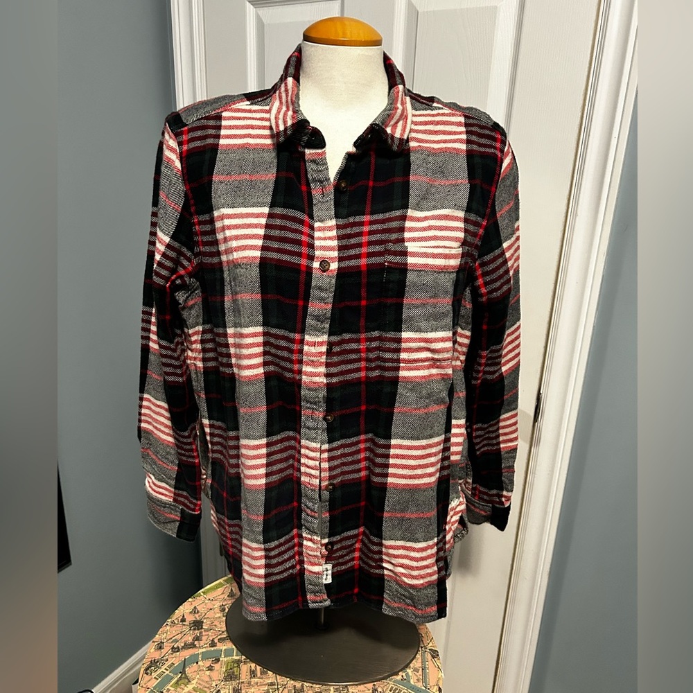 🇨🇦 ROOTS plaid flannel shirt, size XL.